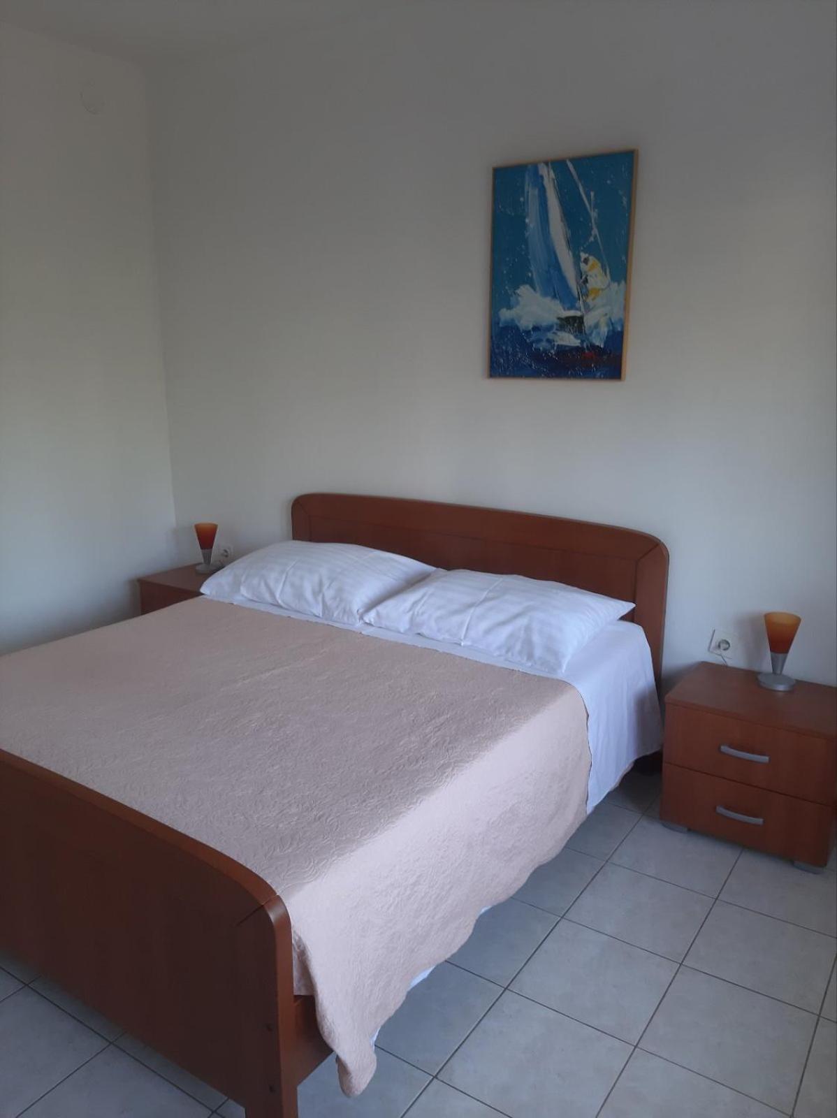 Apartmani Kadmen Ika Exterior foto
