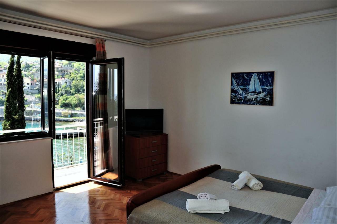 Apartmani Kadmen Ika Exterior foto