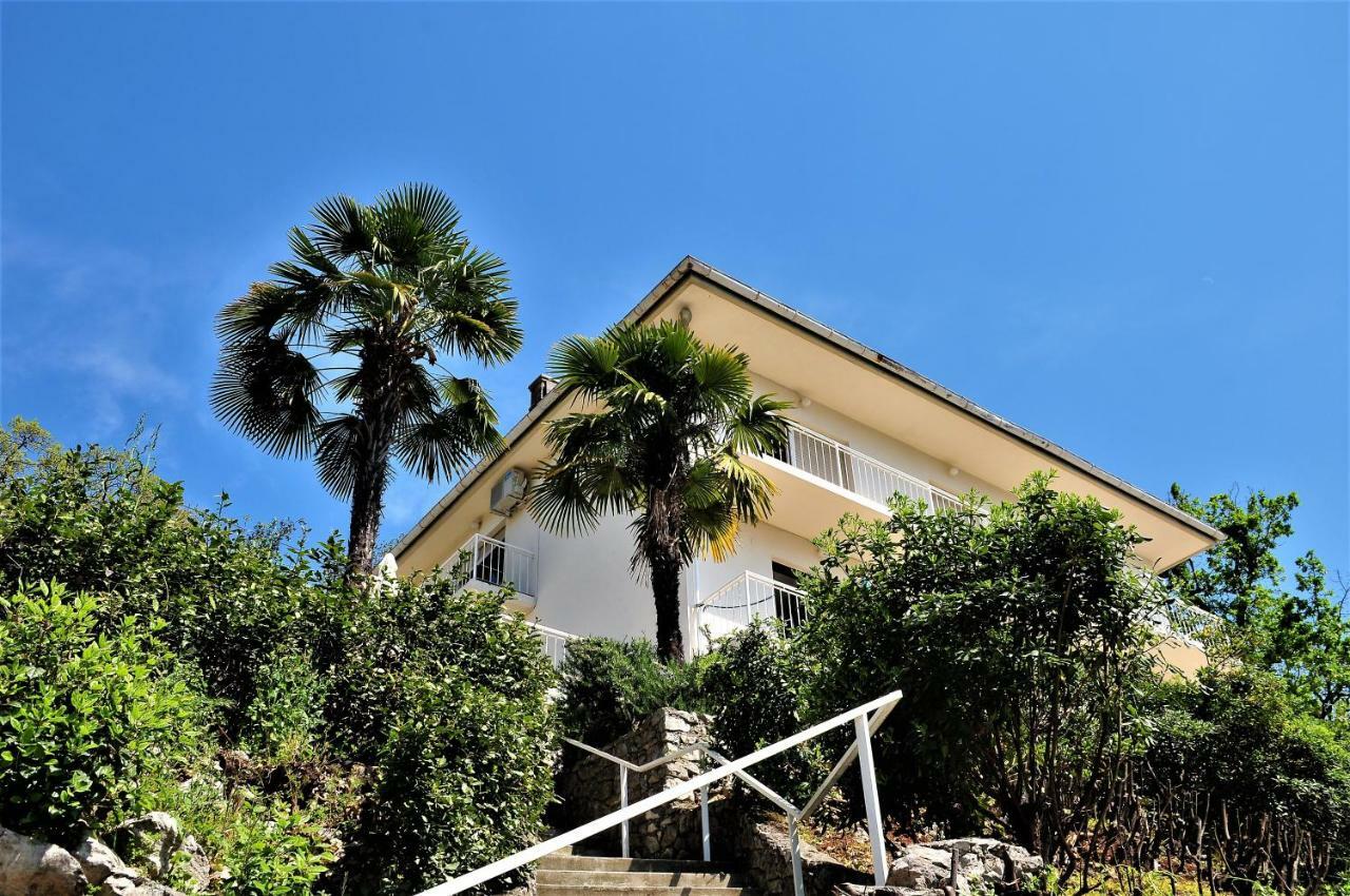 Apartmani Kadmen Ika Exterior foto