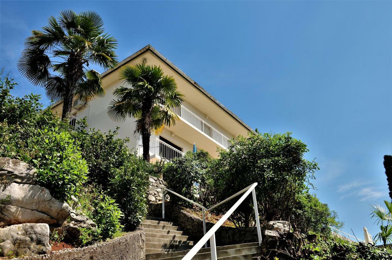 Apartmani Kadmen Ika Exterior foto